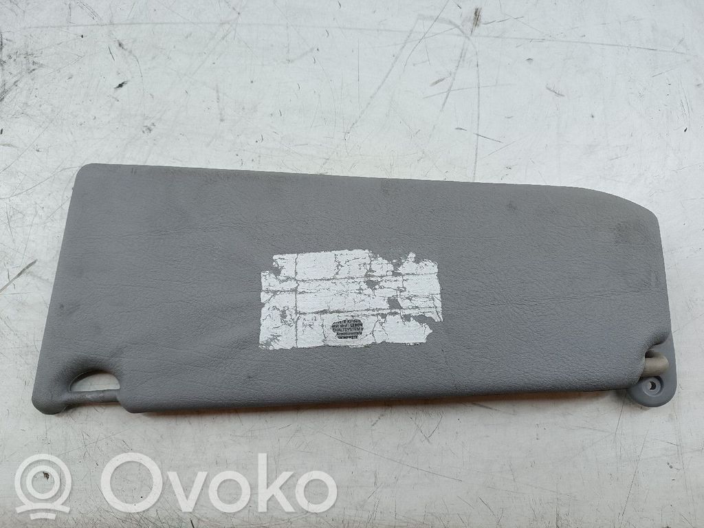Sun visor clip/hook/bracket   NECESITA,LIMPEZA