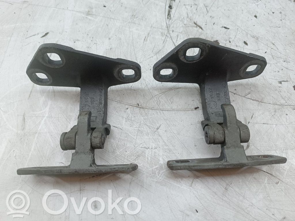 Priekšpusē augšējā vira (eņģe)   ES790012,DAMALA