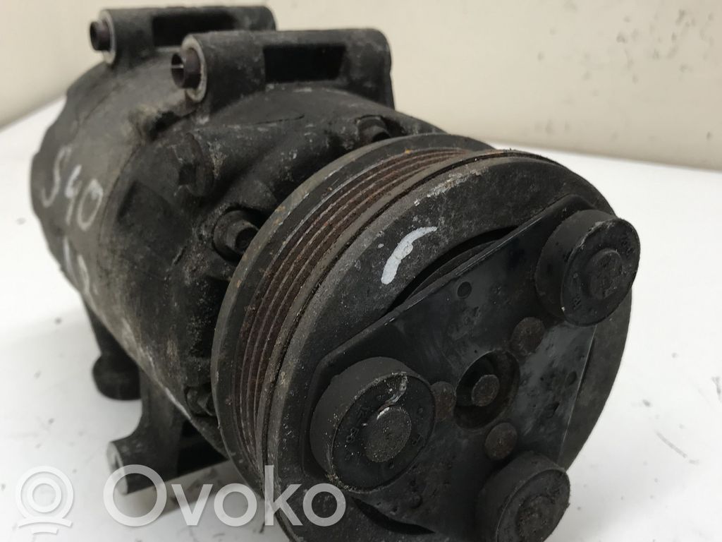 Ilmastointilaitteen kompressorin pumppu (A/C)