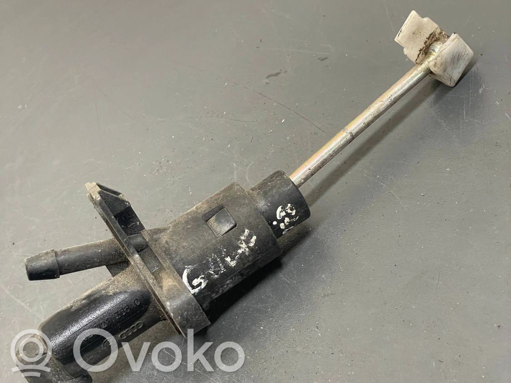 Volkswagen Golf IV Główny cylinder sprzęgła 