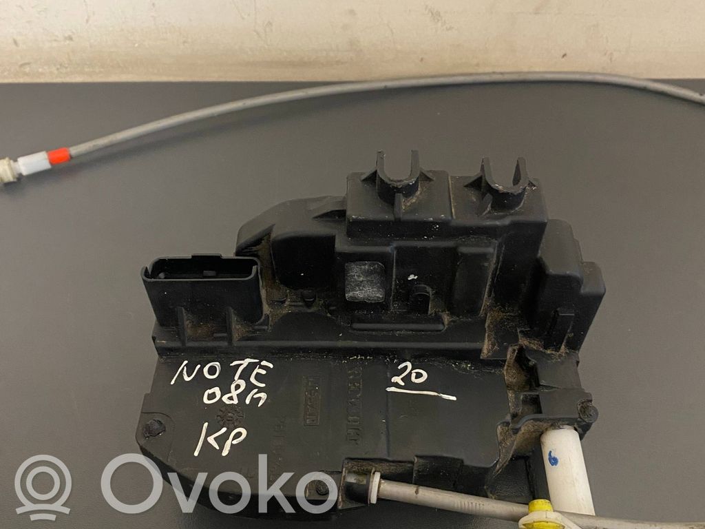 Nissan Note (E11) Serratura portiera anteriore 