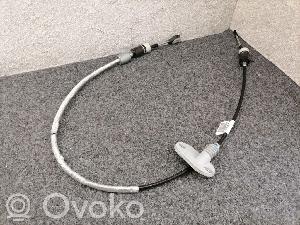 Volvo S60 Gear shift cable linkage 