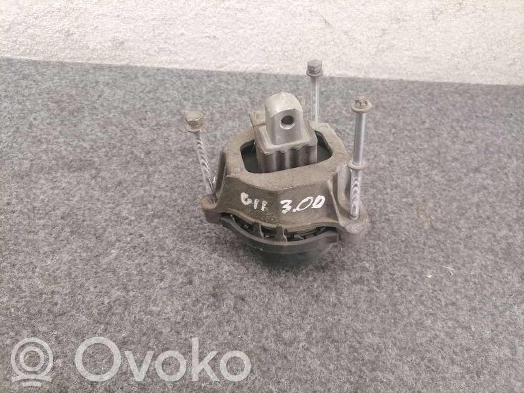 BMW 7 G11 G12 Engine mount bracket 