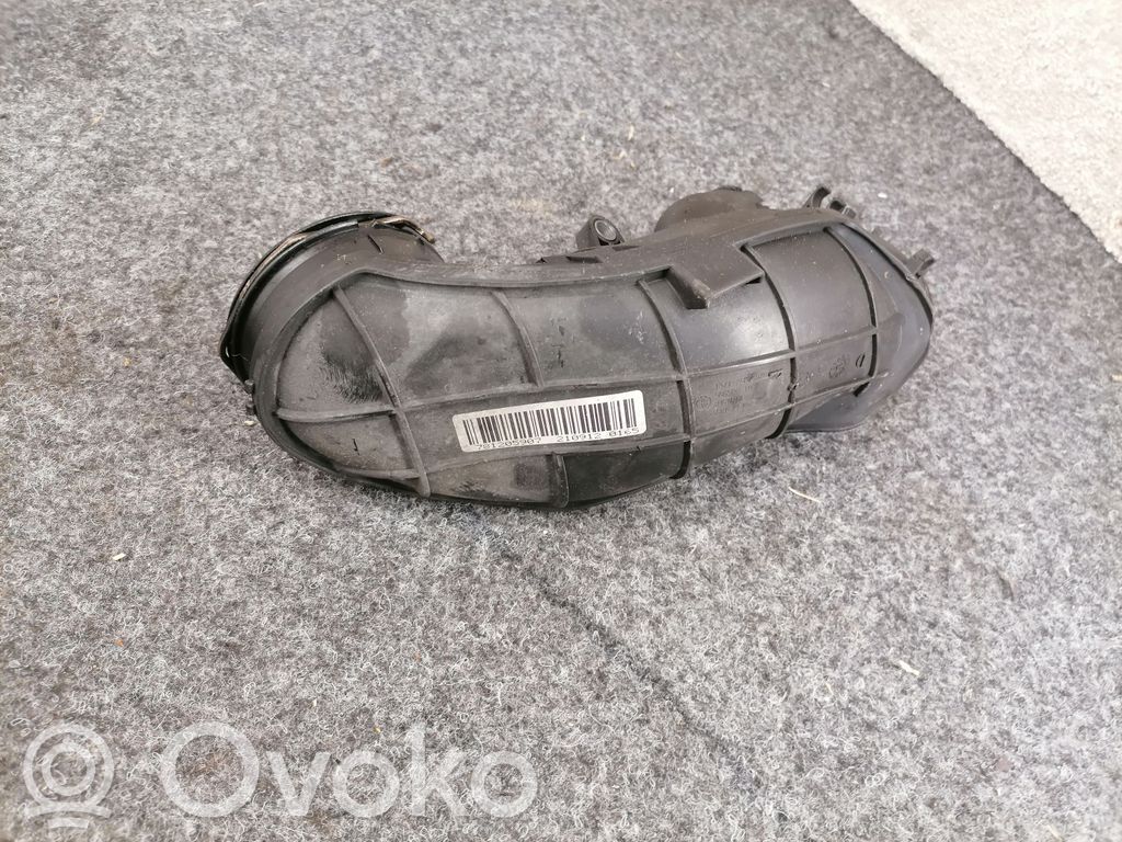BMW X5 E70 Turboahtimen ilmanoton letku 