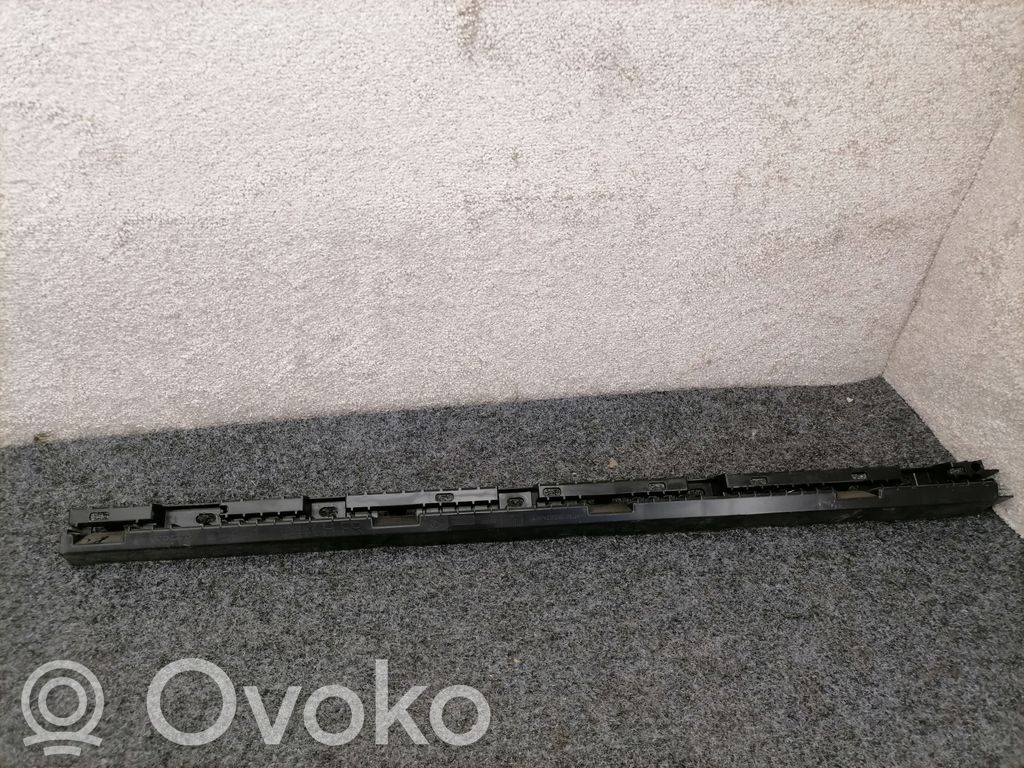 Volvo XC90 Ślizg listwy progowej 