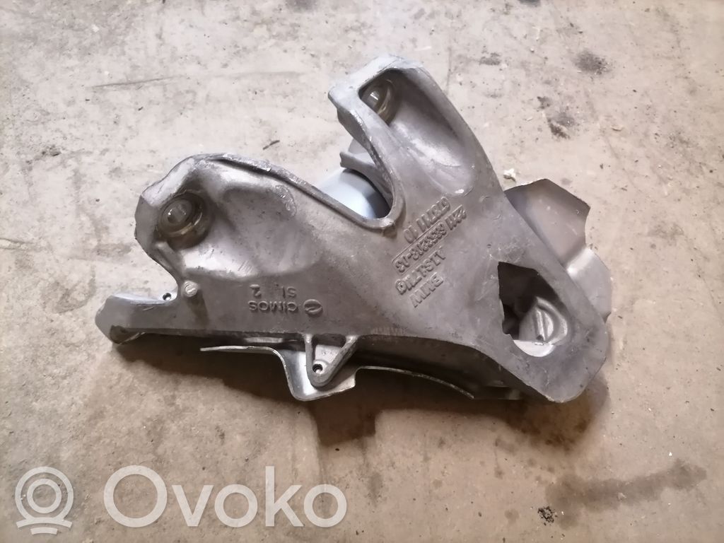 BMW X5 F15 Engine mounting bracket 