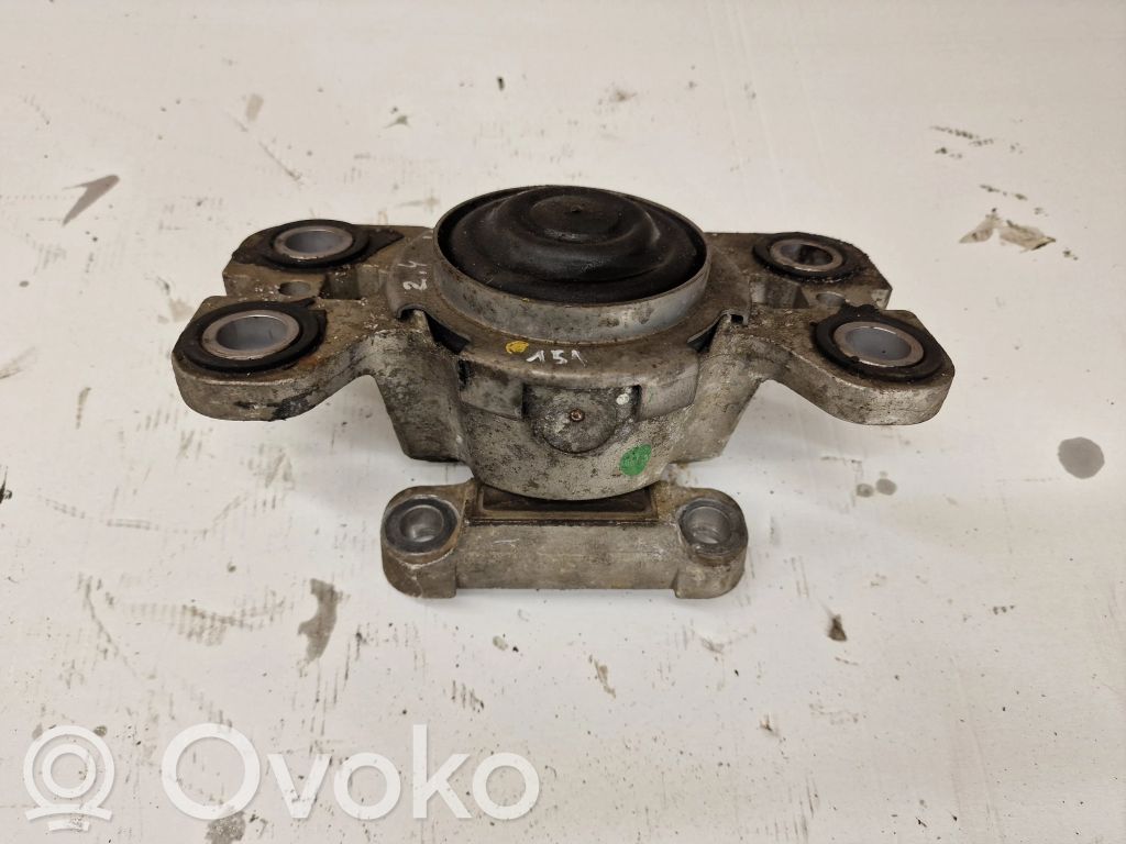 Engine mount bracket   8G9N7M121BA