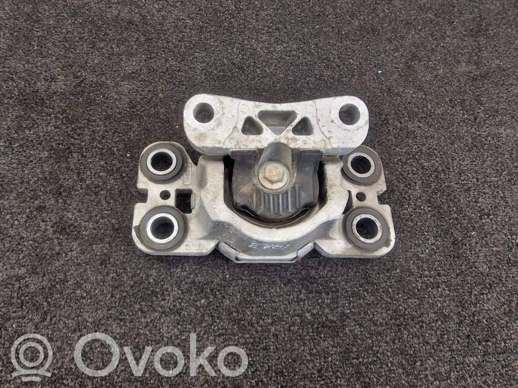 Land Rover Evoque I Engine mount bracket 