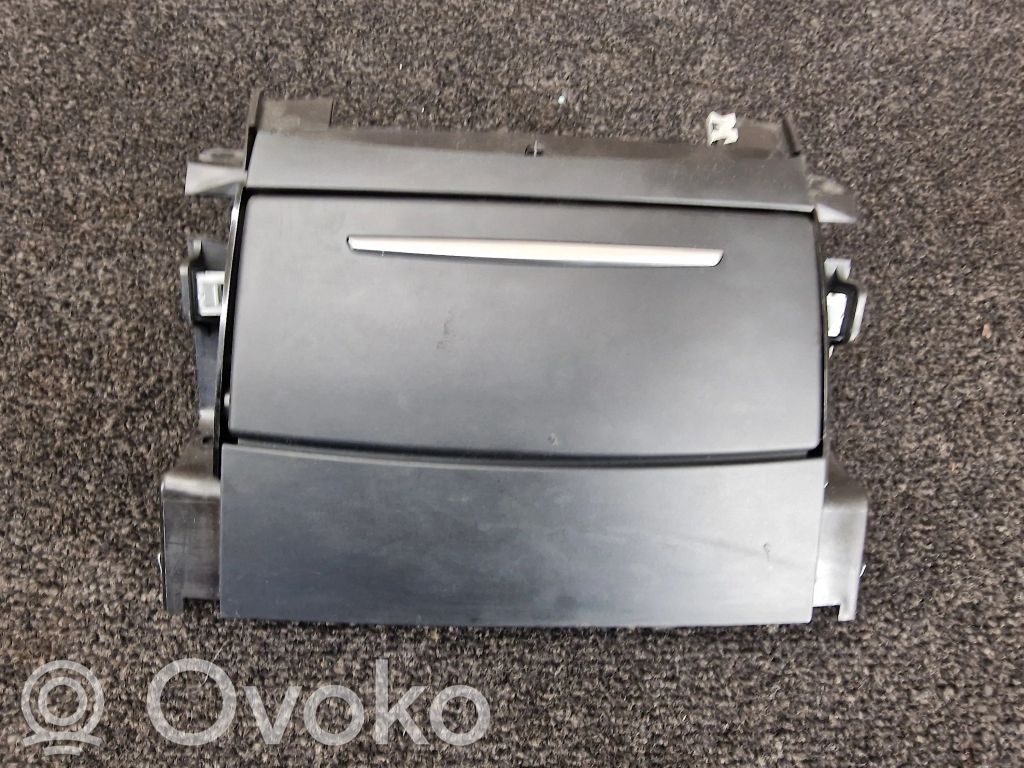 Audi A8 S8 D4 4H Enchufe de 12V (trasero) 