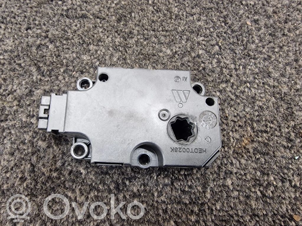 Audi A8 S8 D4 4H Silniczek nagrzewnicy 