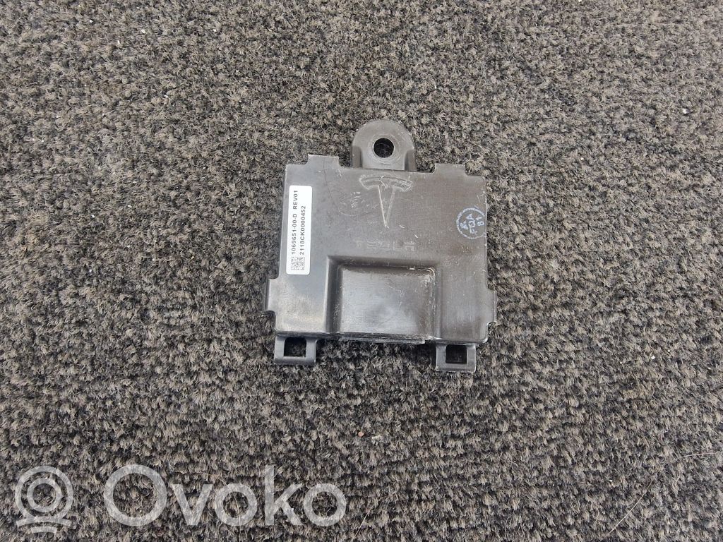 Tesla Model S Door control unit/module 