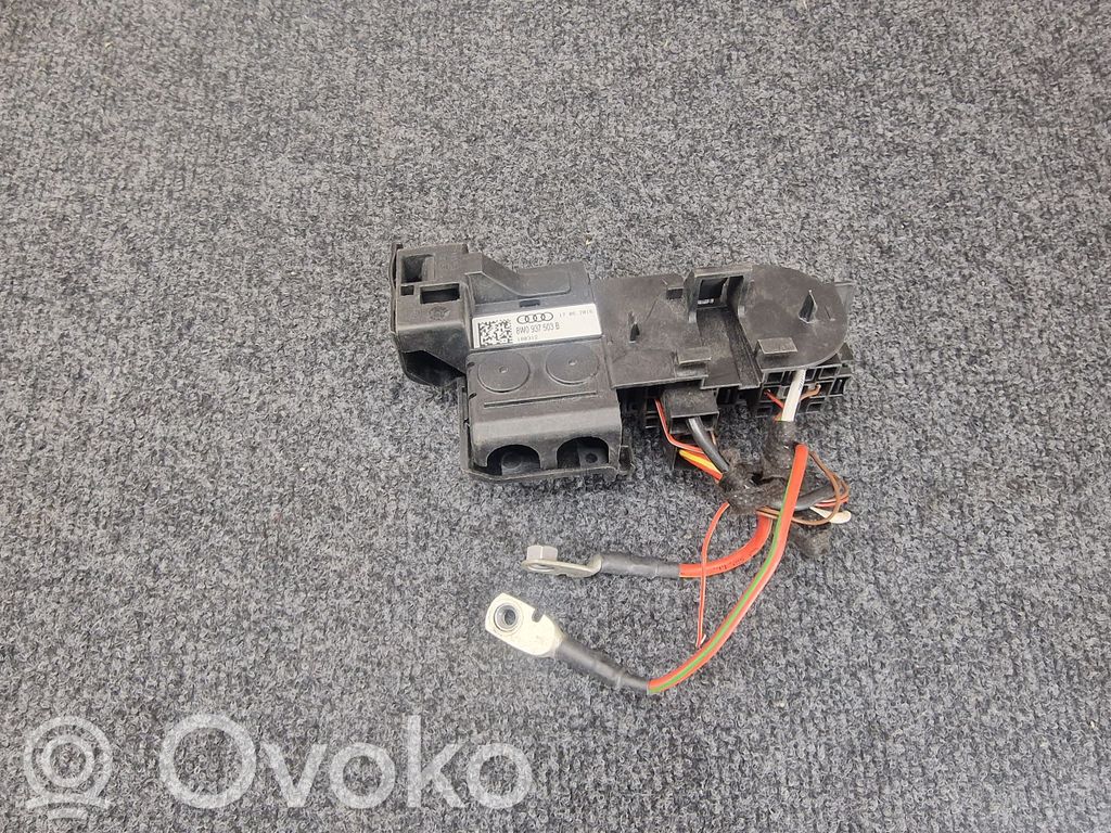 Audi A5 Saugiklių blokas 