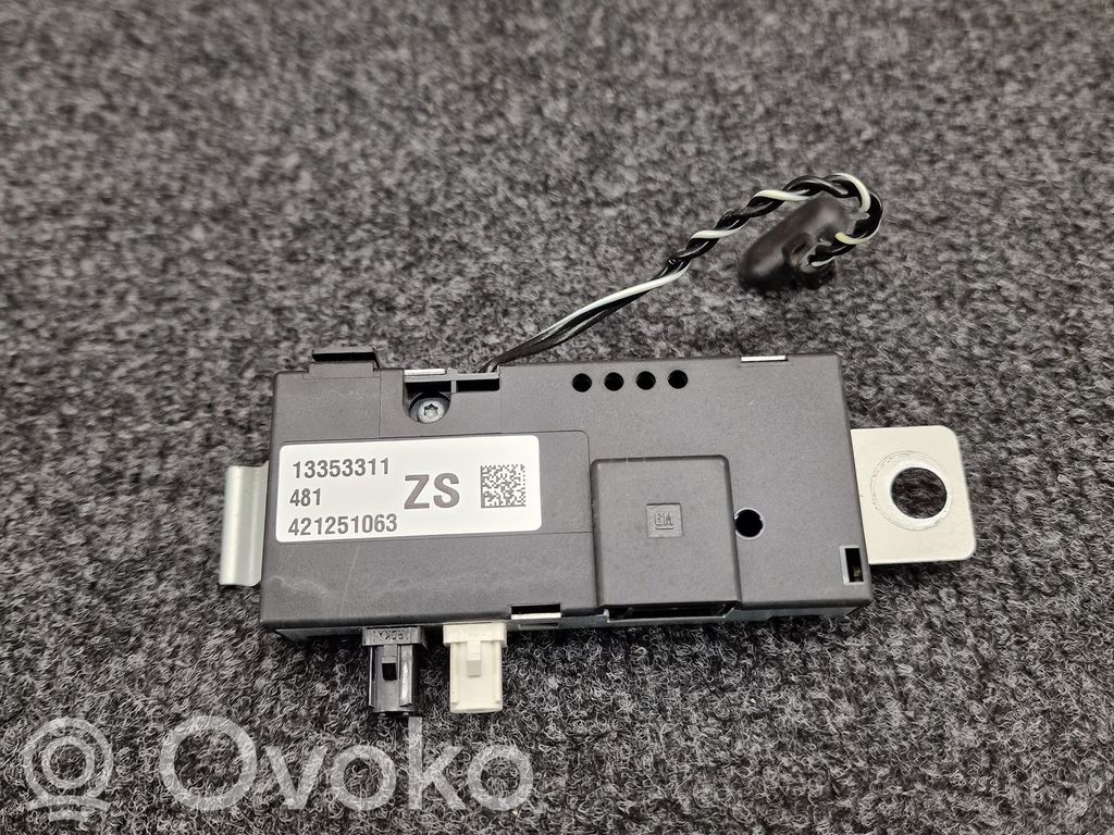 Opel Astra J Antenos stiprintuvas 