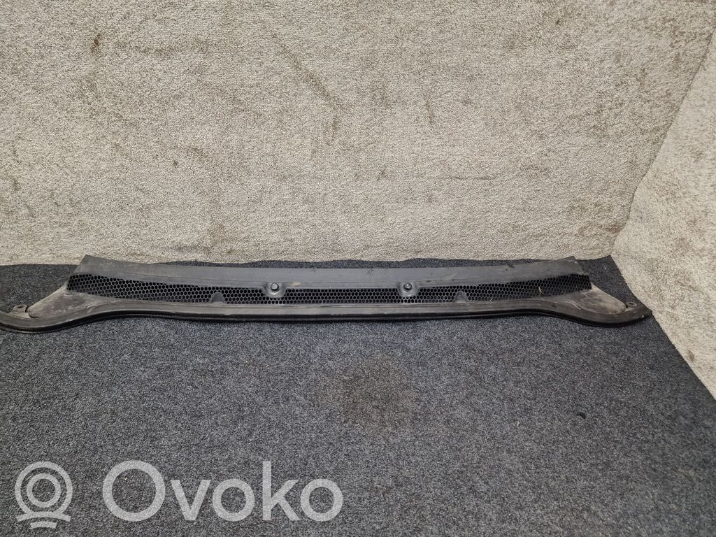 Opel Astra J Wiper trim 