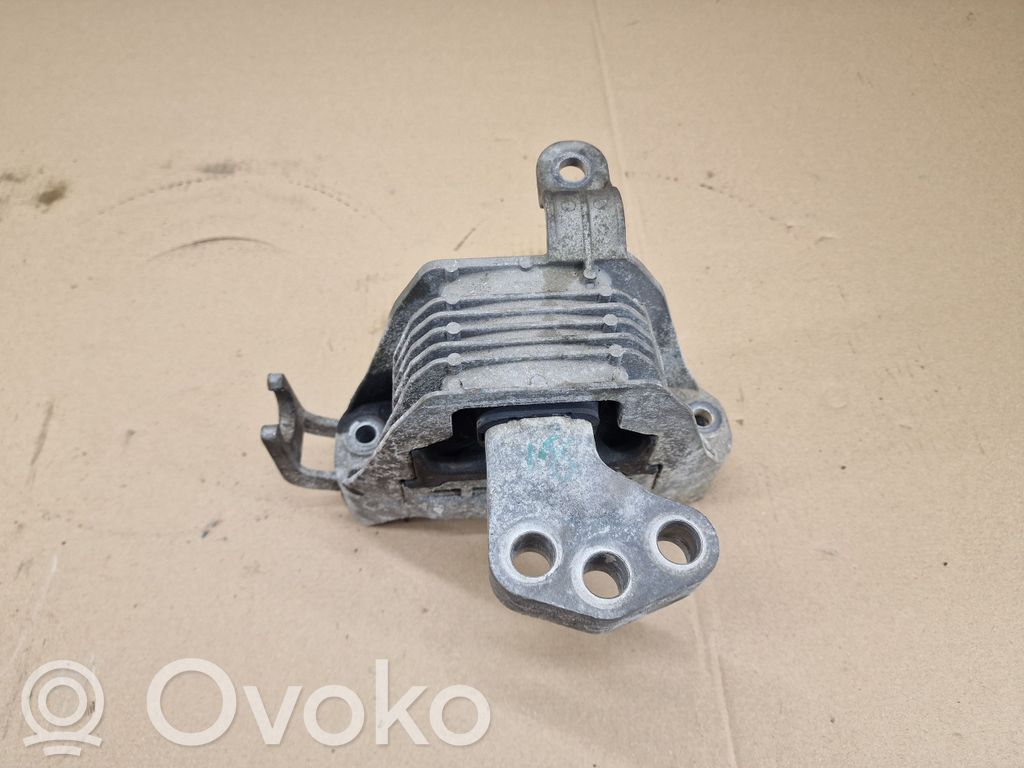 Opel Astra J Engine mount bracket 