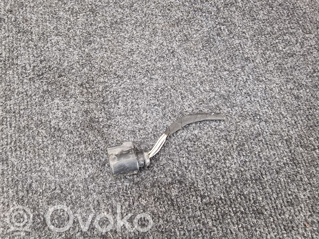 Volkswagen PASSAT B8 Другой проводник 