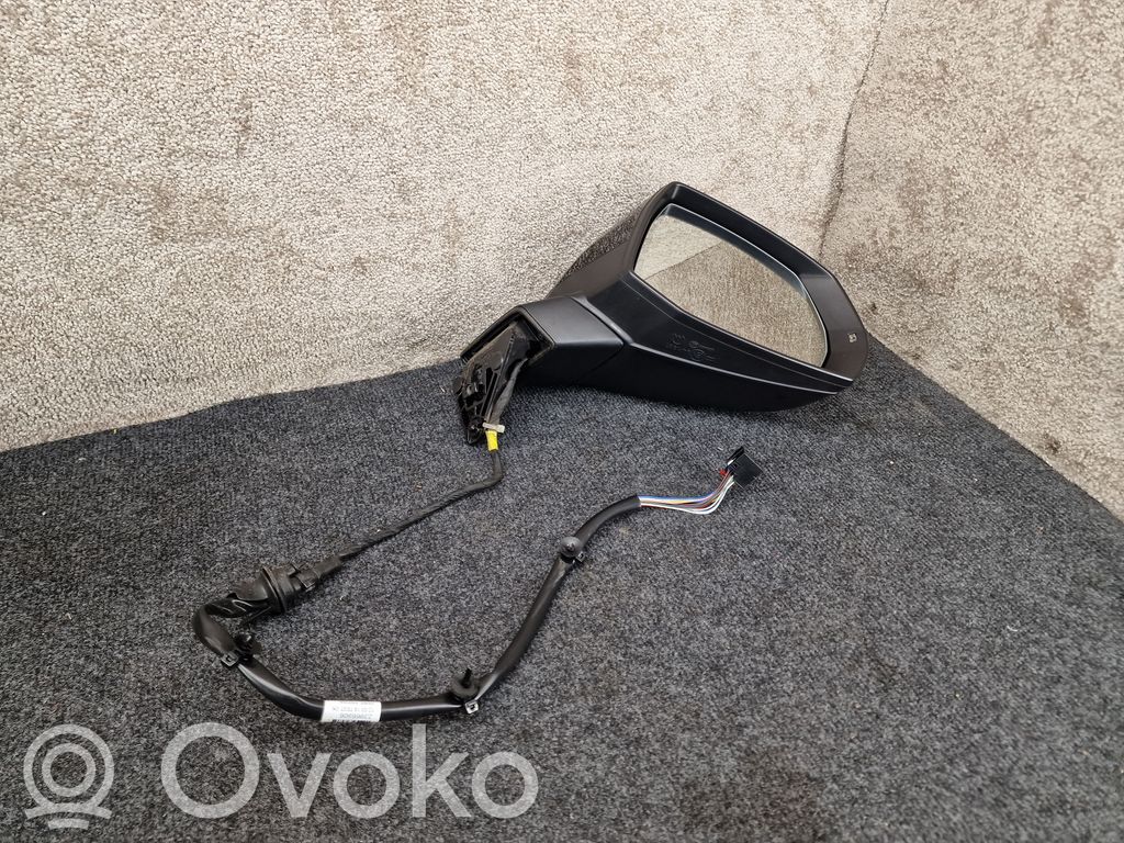 Audi Q7 4M Elektryczne lusterko boczne drzwi przednich 