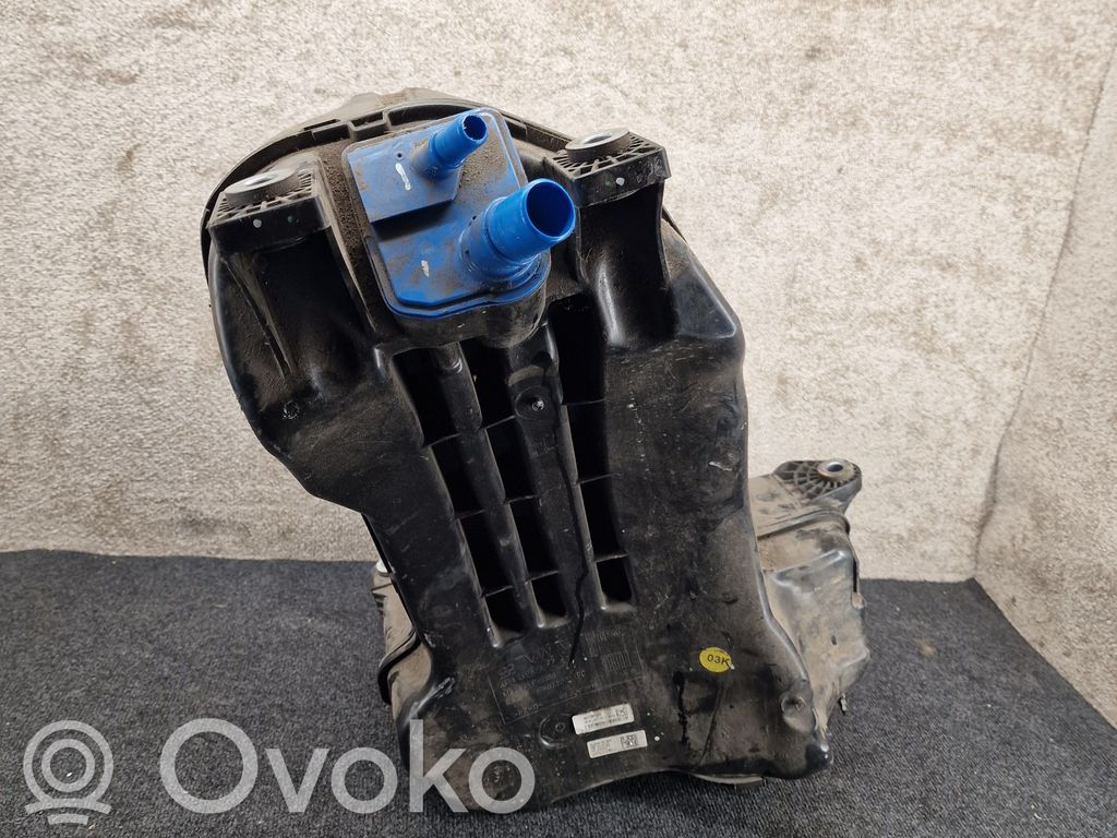 Audi Q7 4M AdBlue-nestesäiliö 