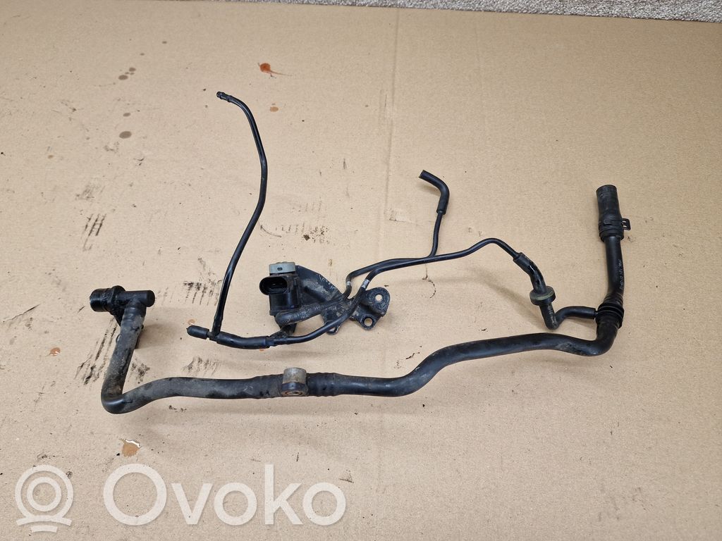 Audi A8 S8 D4 4H Vacuum valve 