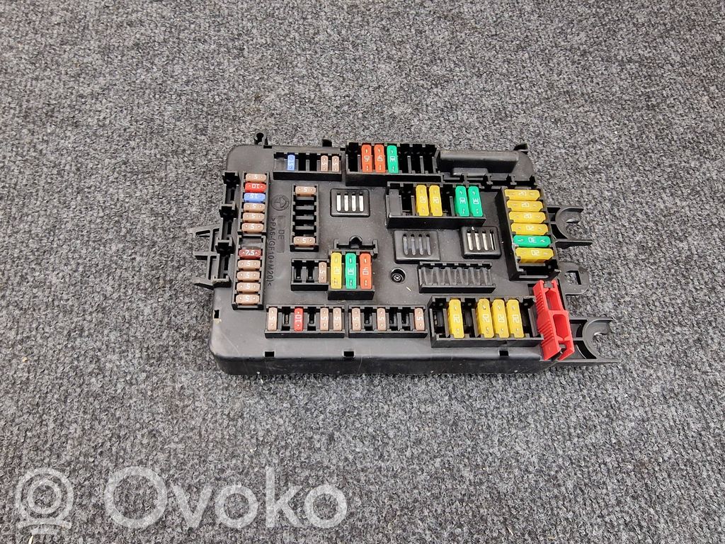 BMW M4 F82 F83 Ramka / Moduł bezpieczników 