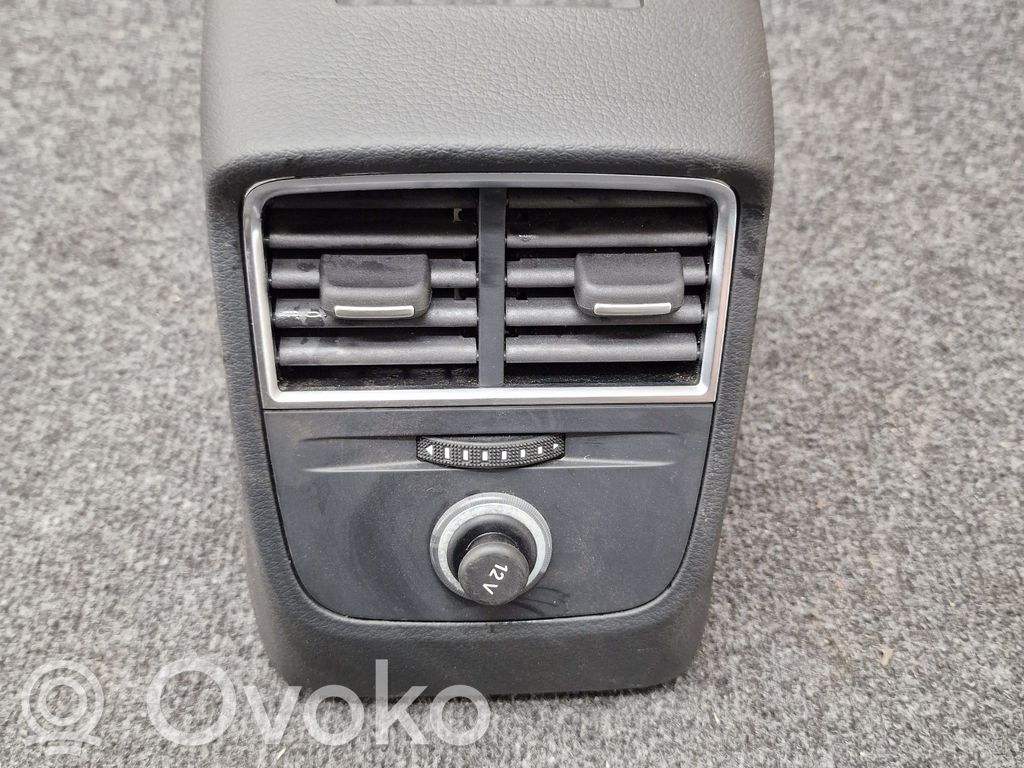 Audi A3 S3 8V Rejilla de ventilación trasera 