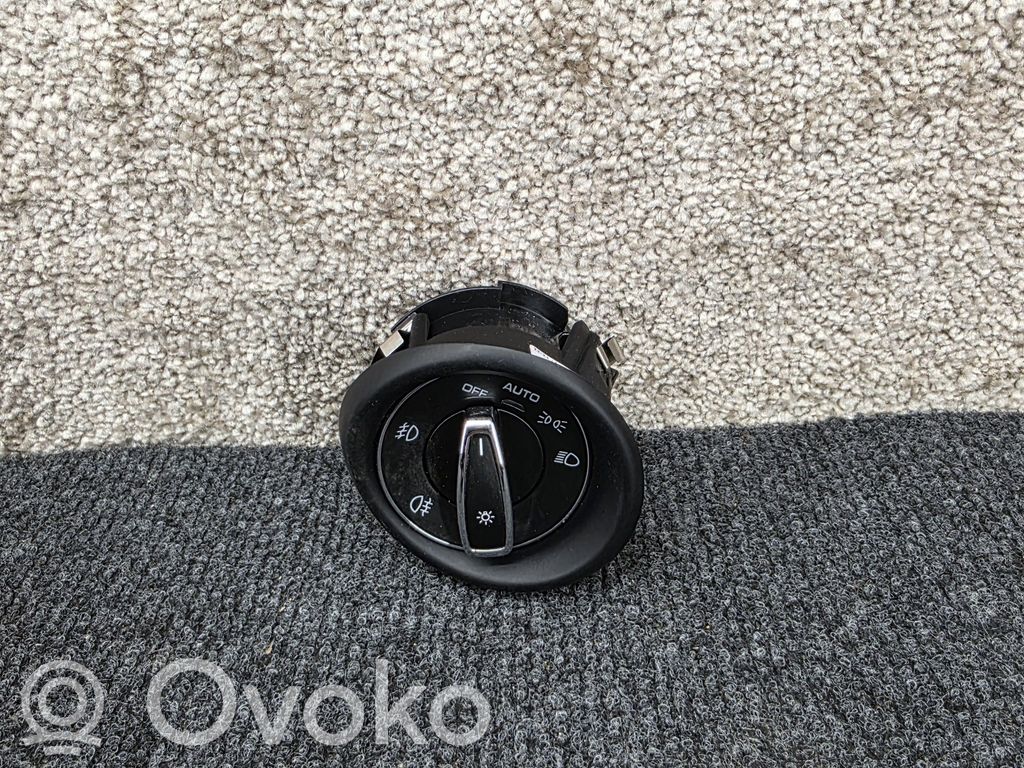 Porsche Cayenne (92A) Interruptor de luz 