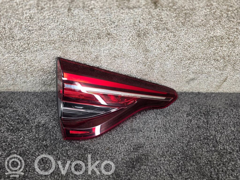Renault Clio V Tailgate rear/tail lights 