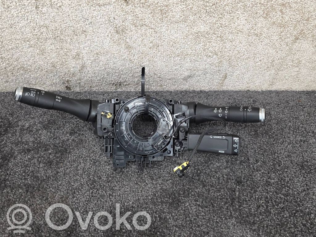 Renault Clio V Wiper turn signal indicator stalk/switch 