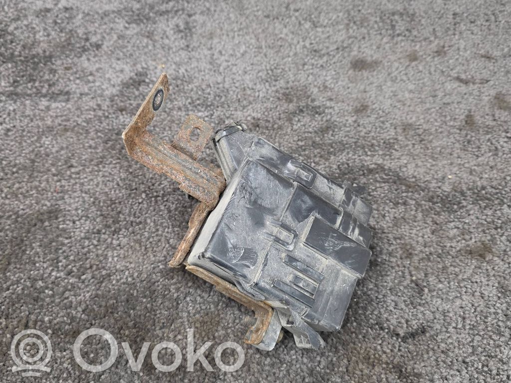 KIA Sportage Ramka / Moduł bezpieczników 