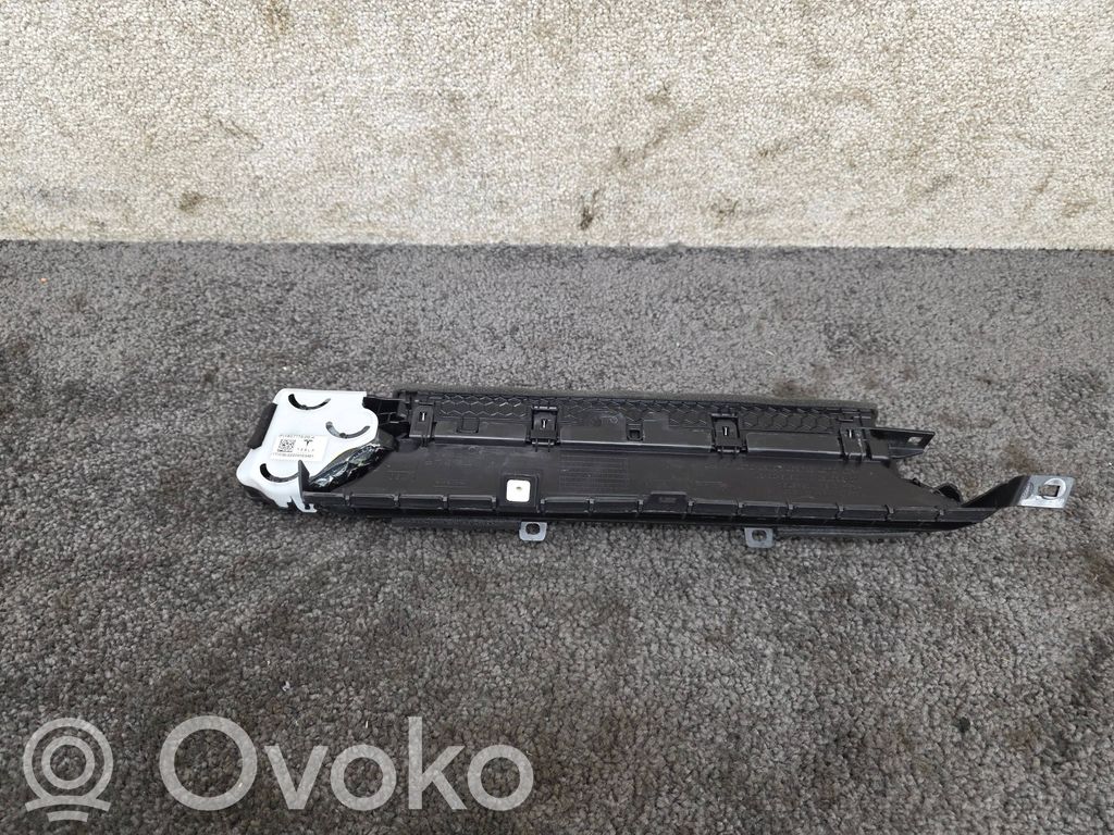 Tesla Model Y Loga gaisa režģis 