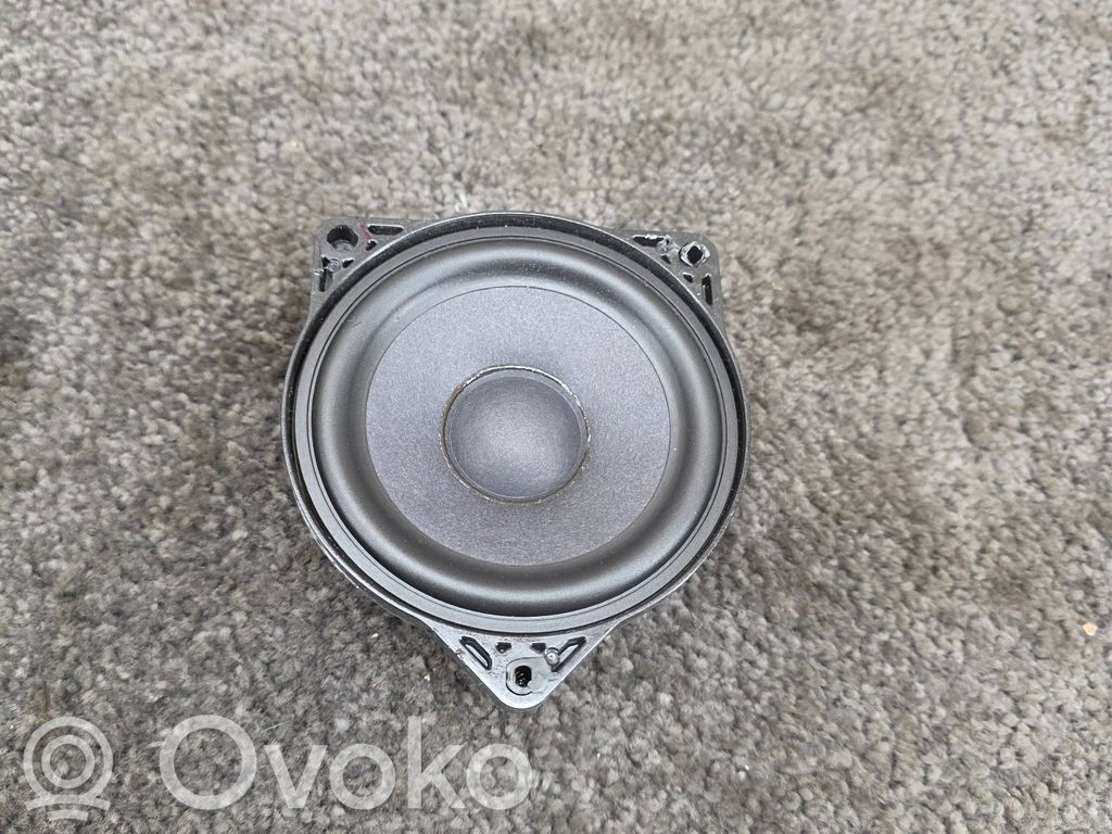 Tesla Model Y Panel speaker 
