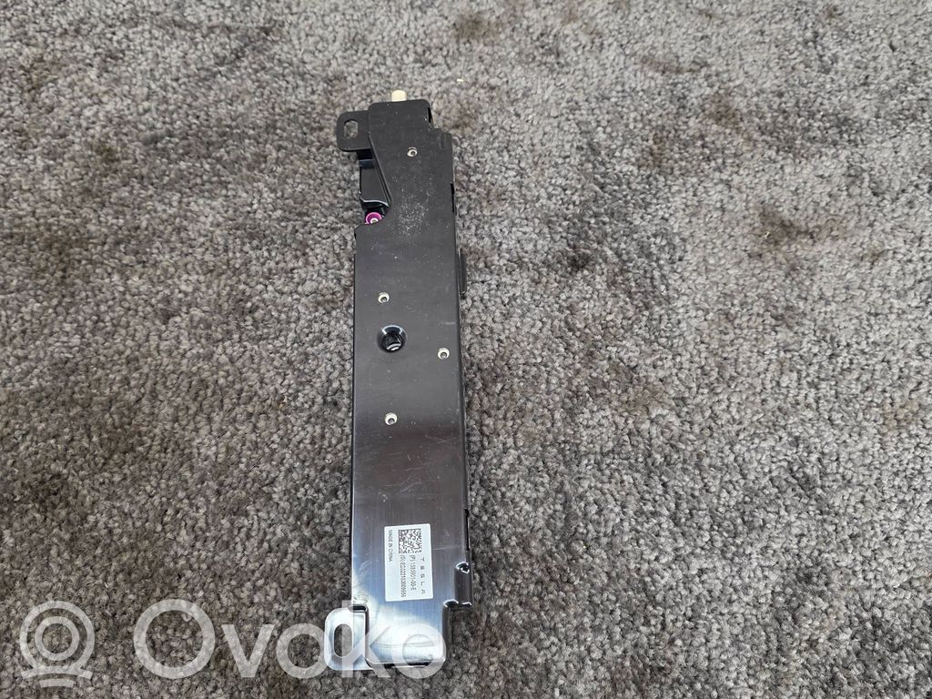 Tesla Model Y Antenos stiprintuvas 
