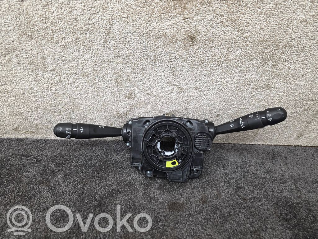 Citroen Berlingo Interruptor/palanca de limpiador de luz de giro 