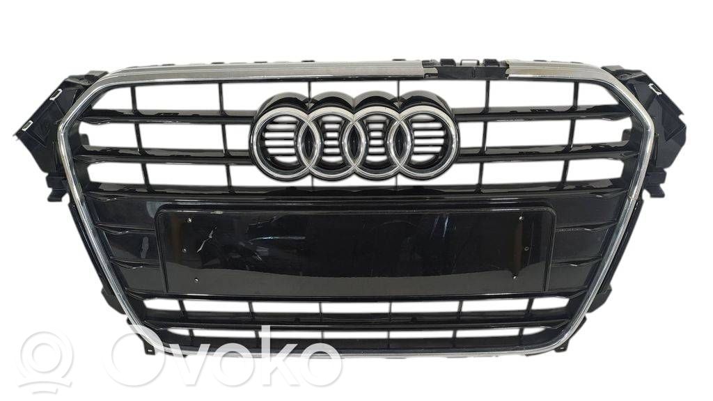 Audi A4 S4 B8 8K Maskownica / Grill / Atrapa górna chłodnicy 