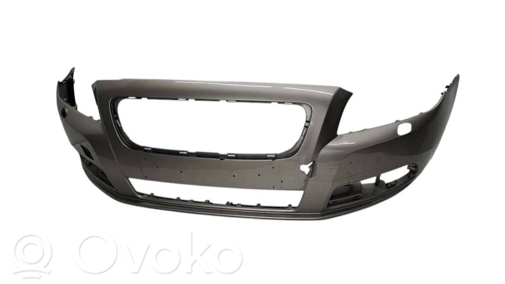 Volvo V70 Front bumper 