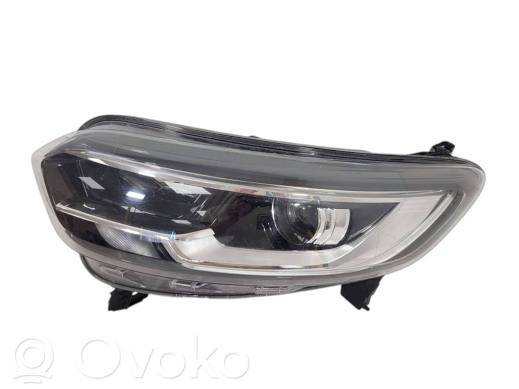 Renault Kadjar Headlight/headlamp 