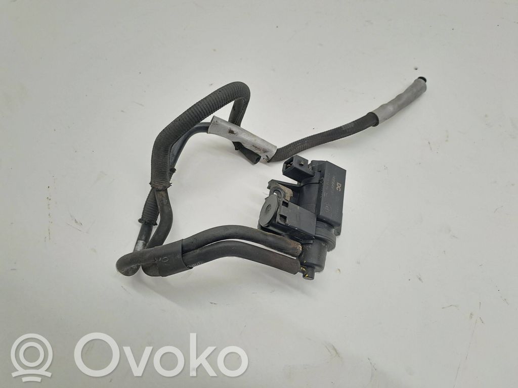 Dacia Sandero II Zawór podciśnienia / Elektrozawór turbiny 