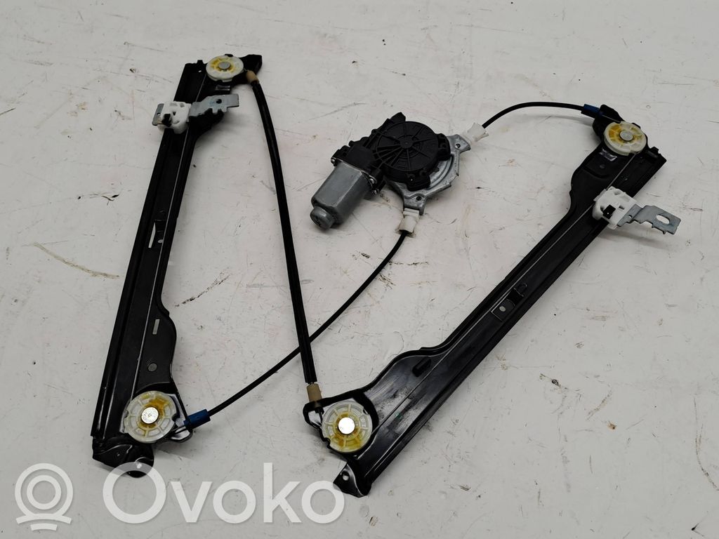 Nissan Qashqai Silnik regulatora szyby drzwi przednich 