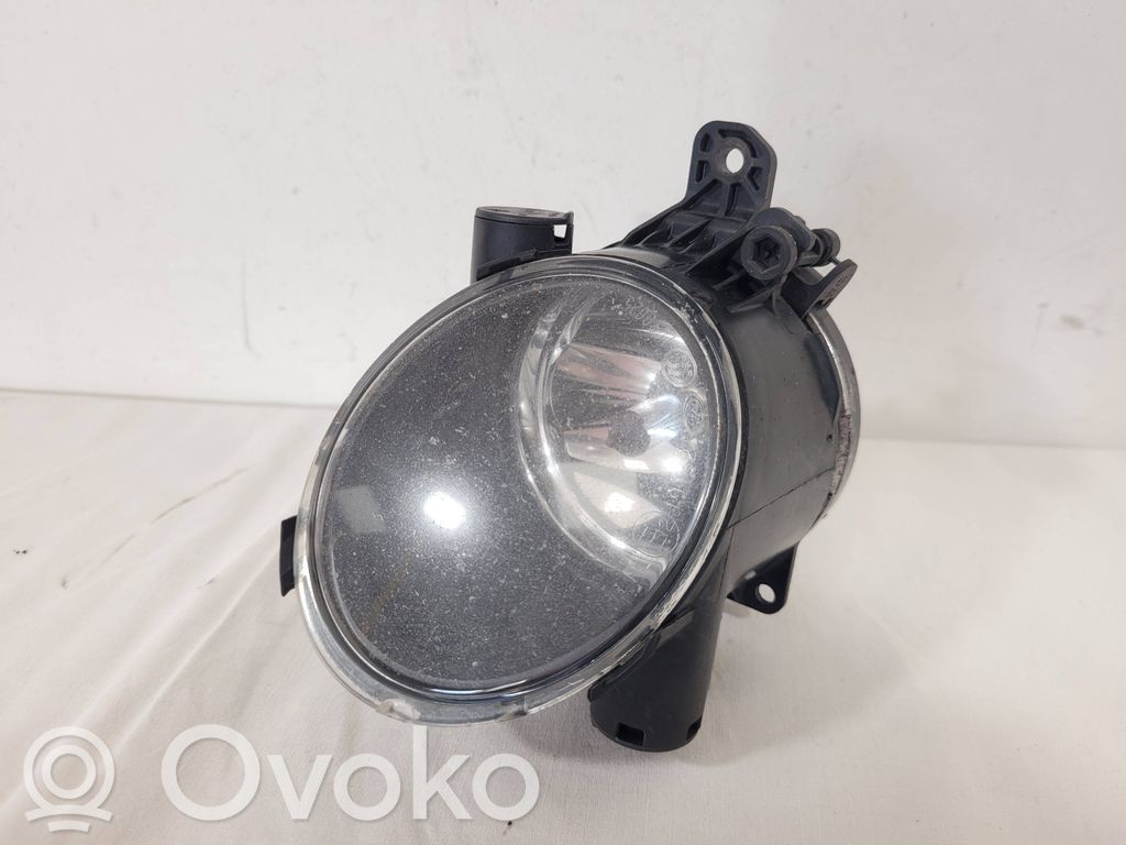Volvo V70 Miglas lukturis priekšā 