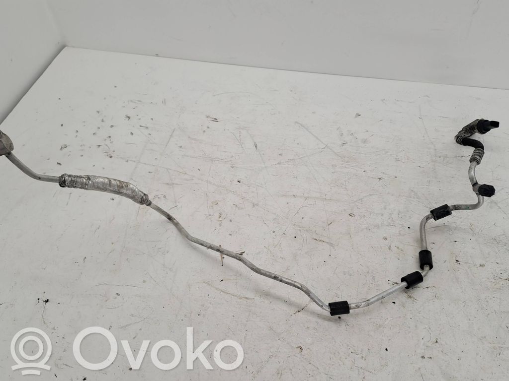 Volkswagen Golf V Ilmastointilaitteen putki (A/C) 