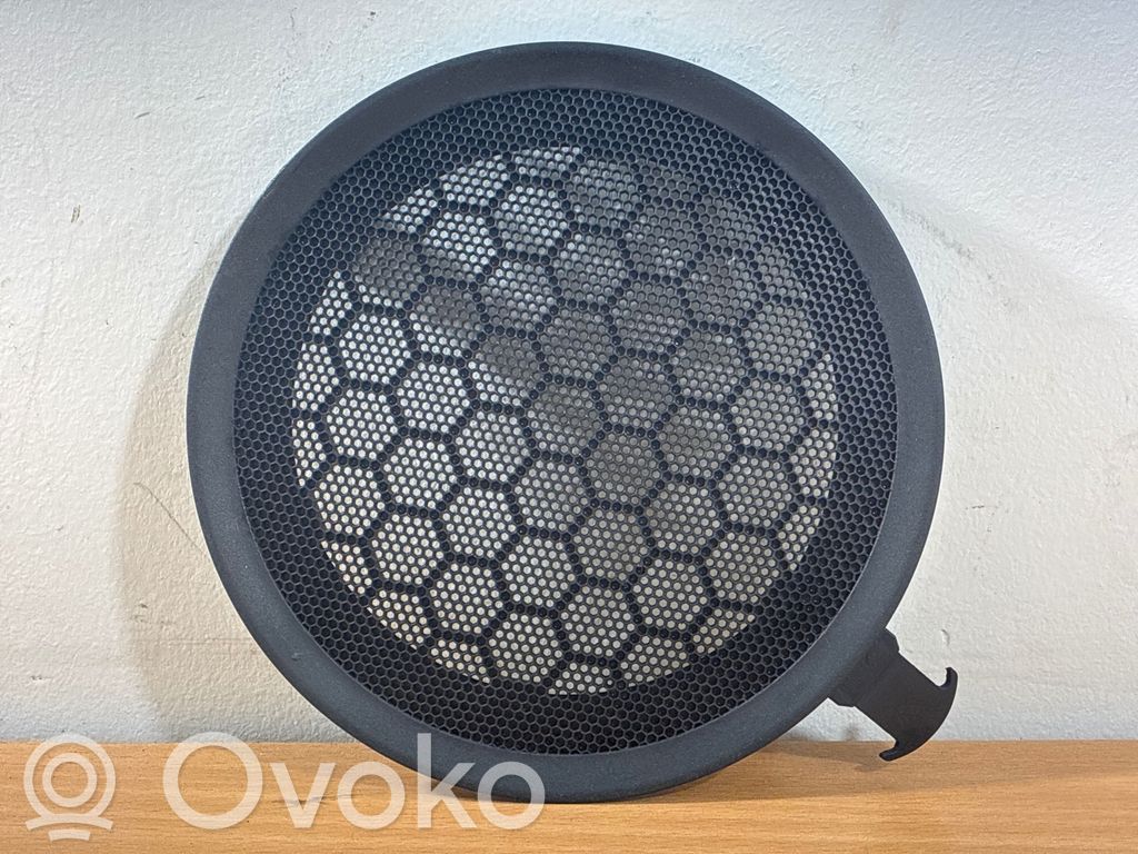 Renault Clio III Отделка бокового громкоговорителя 
