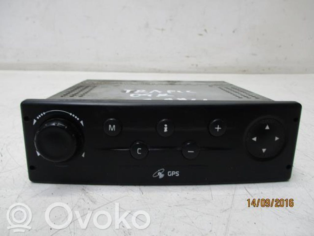 Renault Trafic II (X83) Unité principale radio / CD / DVD / GPS 