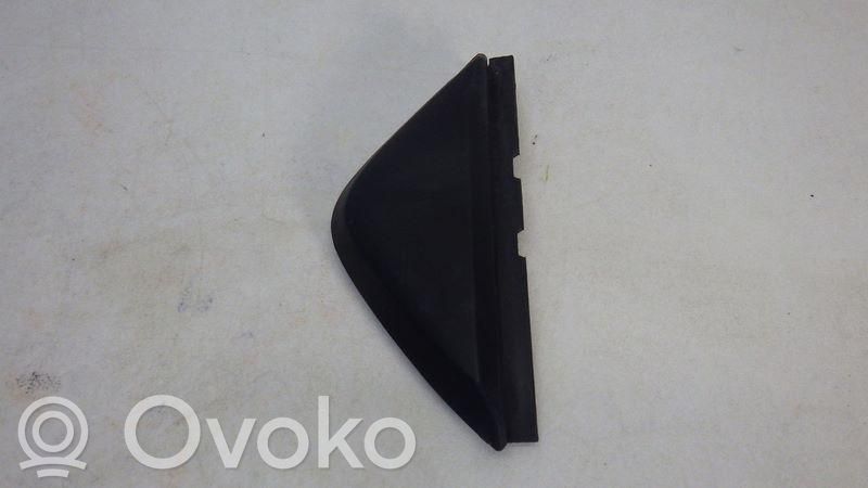 Opel Vivaro Panel wykończeniowy błotnika 