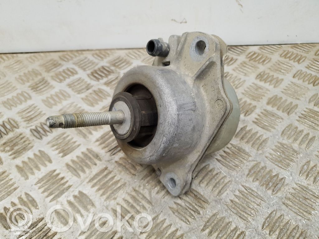Ford Mustang VI Engine mount bracket 