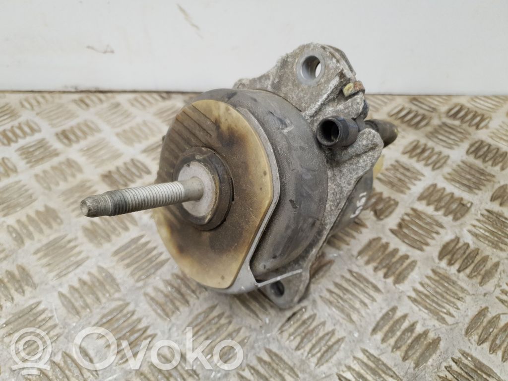 Ford Mustang VI Engine mount bracket 