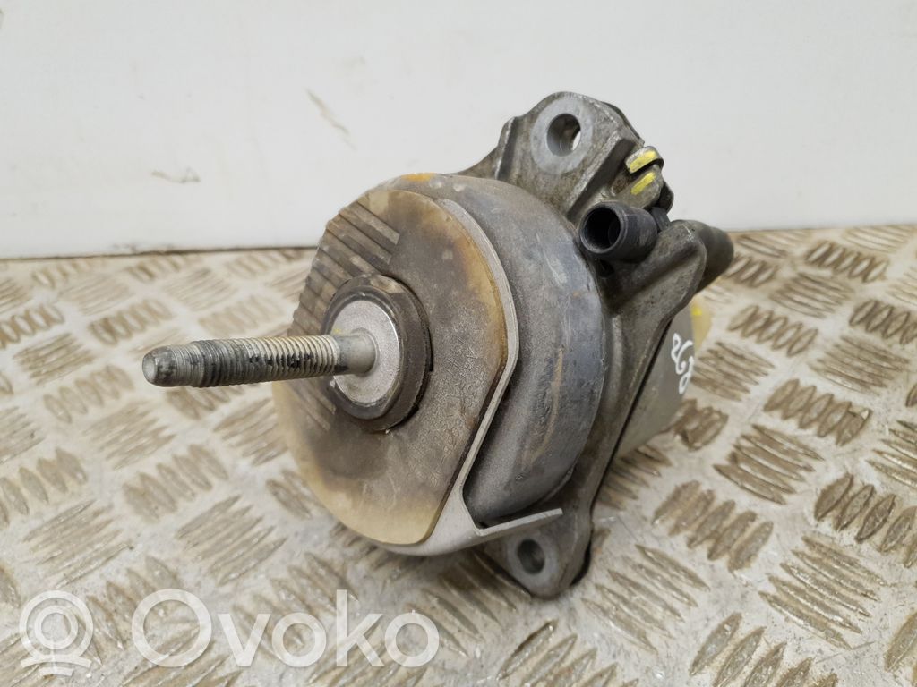 Ford Mustang VI Engine mount bracket 