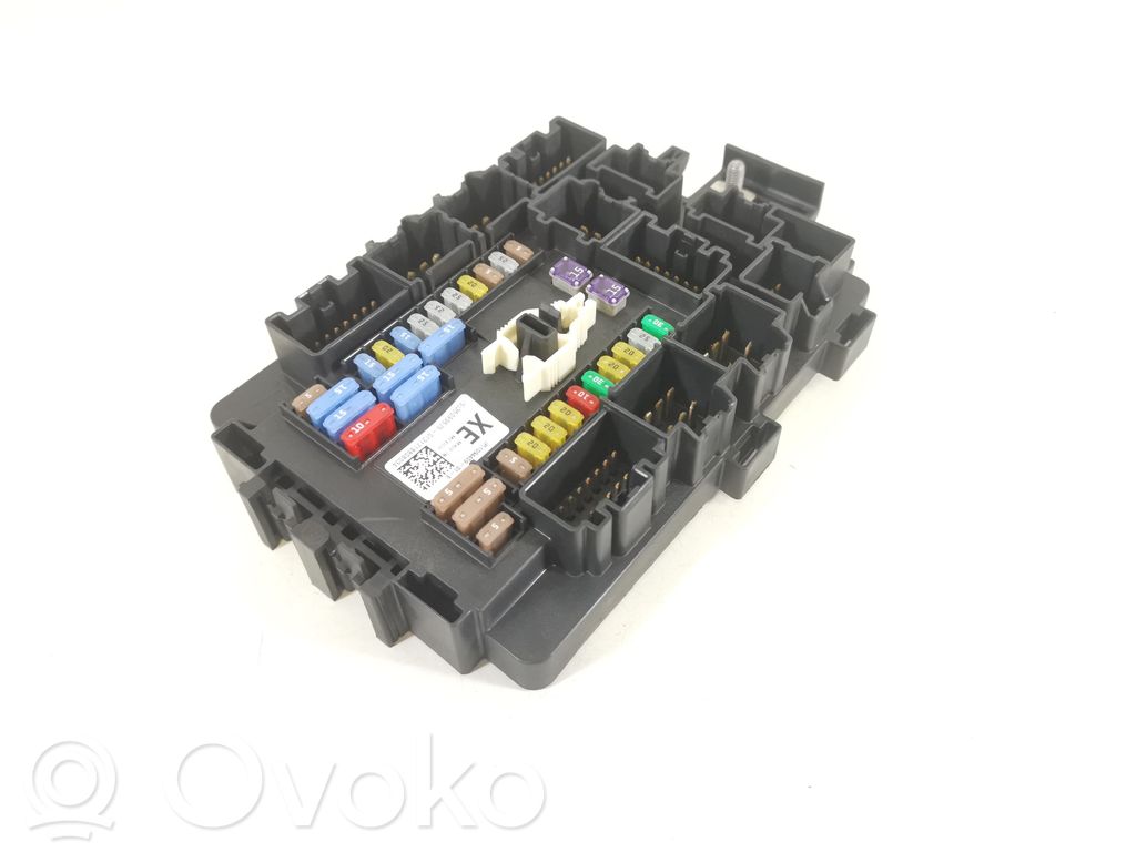 Tesla Model X Fuse module 