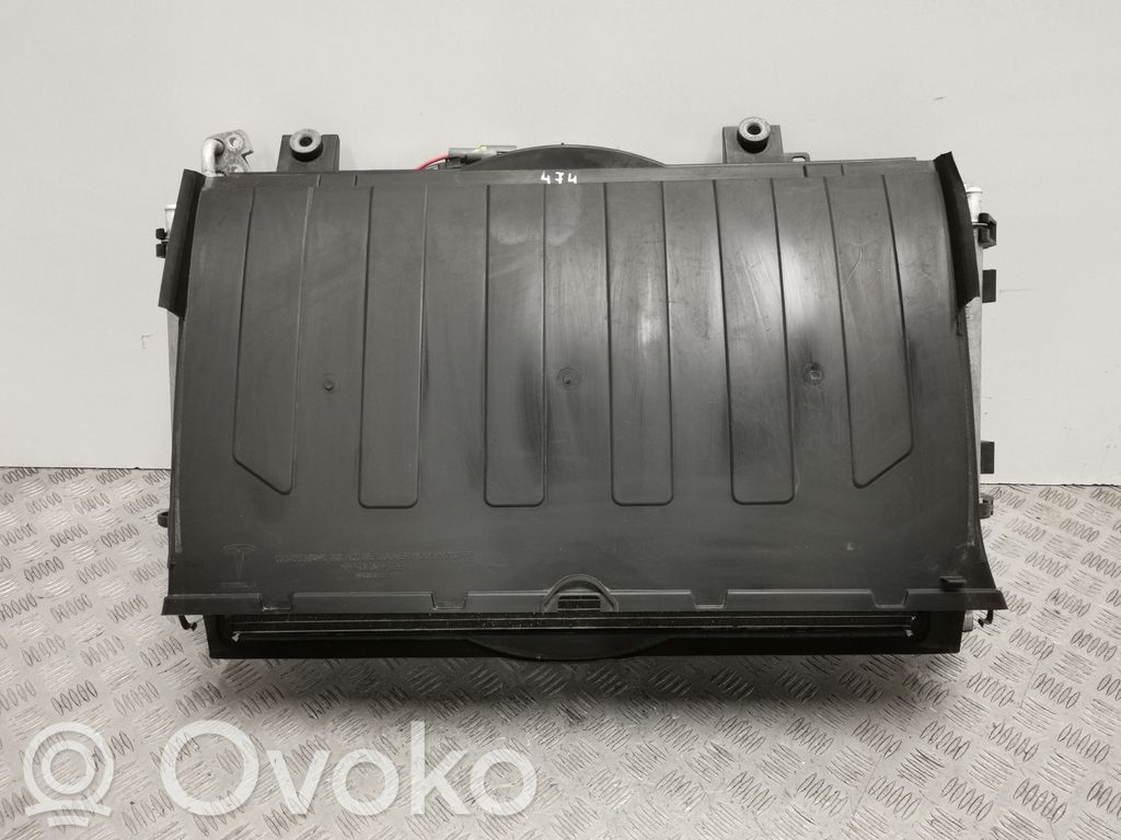 Tesla Model X Radiatorių komplektas 