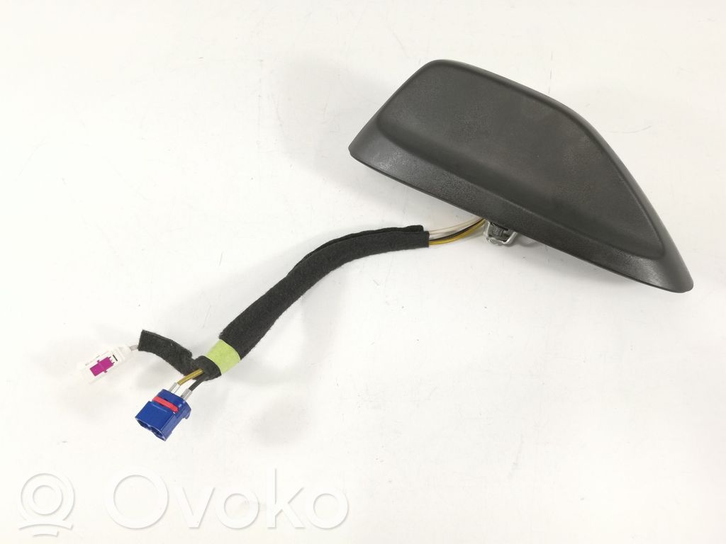 Dodge RAM GPS-pystyantenni 