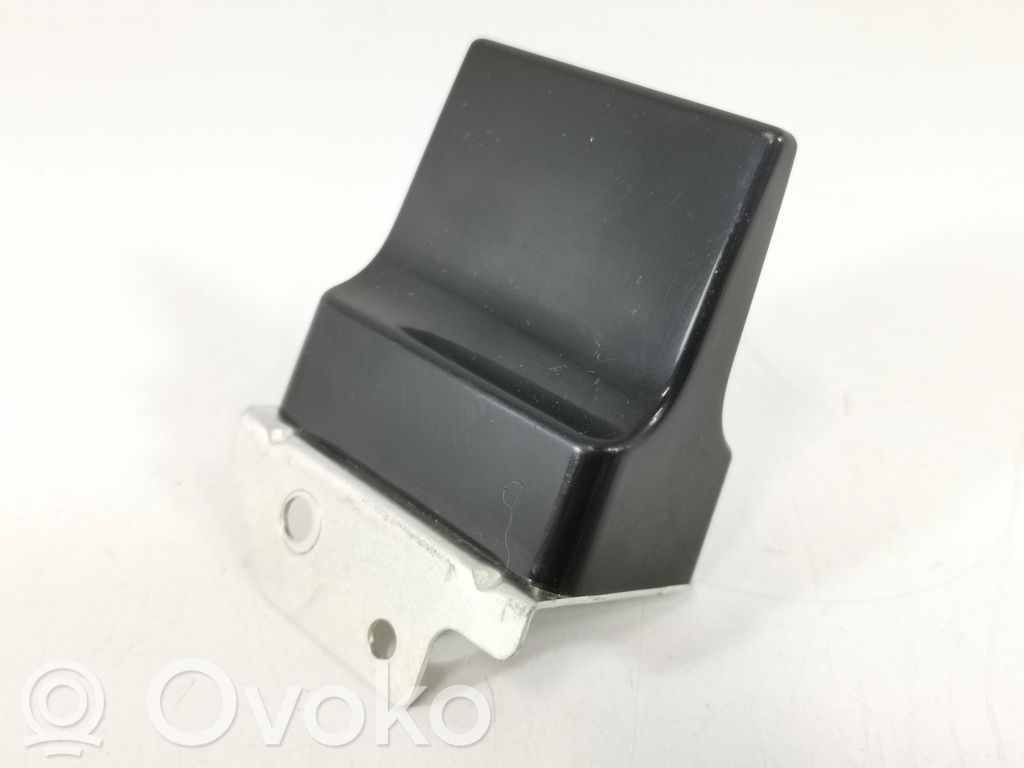 GPS-pystyantenni   68293977AA,00533718290,180592EW1480,40908H,61023B,914800298